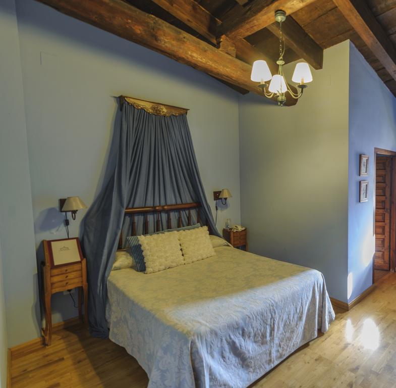 Hotel Los Leones - Adults Only Rubielos De Mora Buitenkant foto